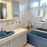 Nyaraló House 5 Min Walk From Ons, Three Bedrooms