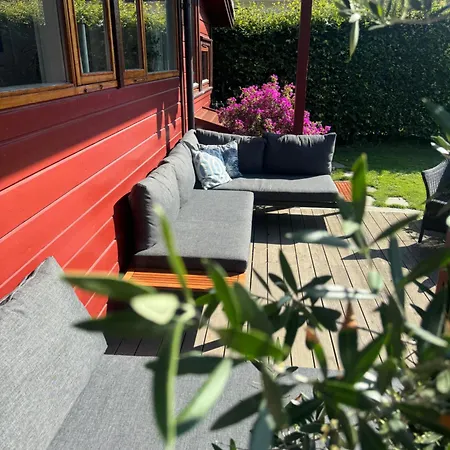 House 5 Min Walk From Ons, Three Bedrooms