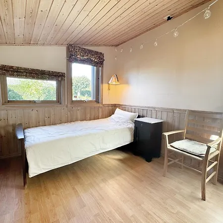 Dom wakacyjny House 5 Min Walk From Ons, Three Bedrooms Stavanger