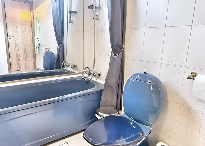 House 5 Min Walk From Ons, Three Bedrooms Дом отдыха