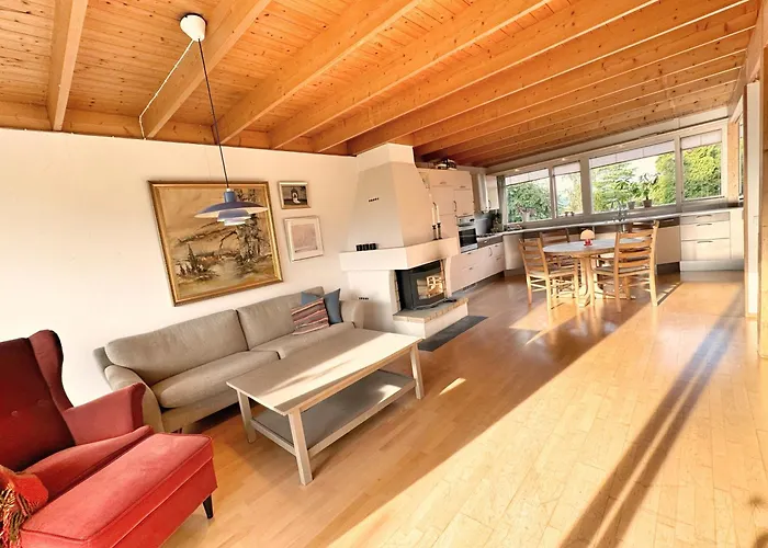 House 5 Min Walk From Ons, Three Bedrooms *