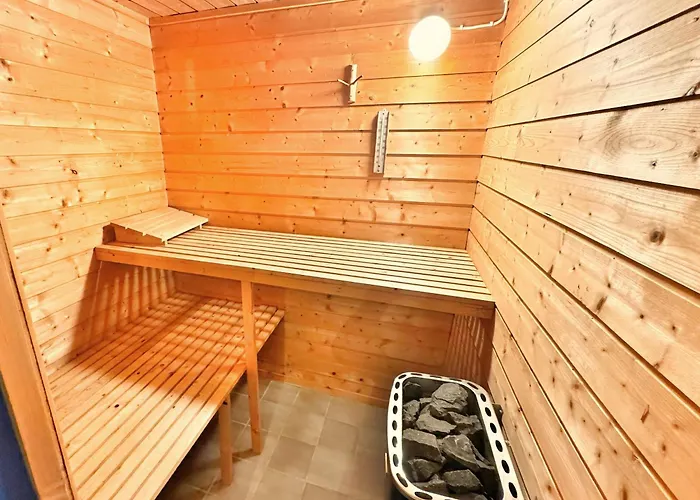 House 5 Min Walk From Ons, Three Bedrooms